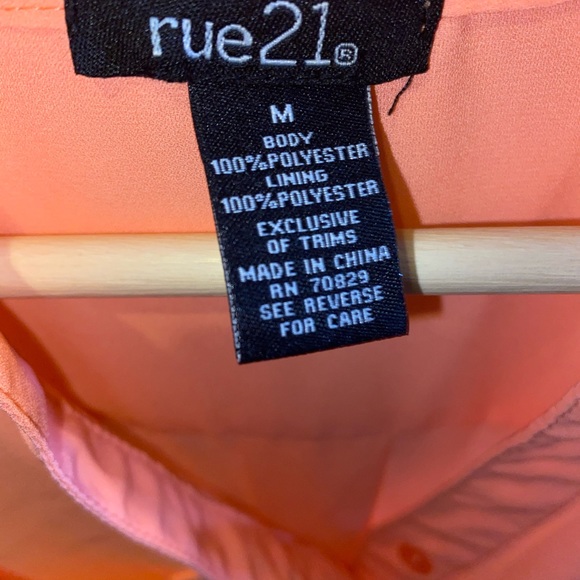 Pink spring dress - Picture 2 of 3